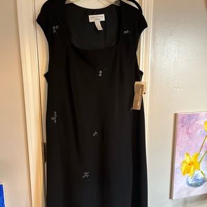 NWT Jones New York size 22w black dress with sequins flowers design
